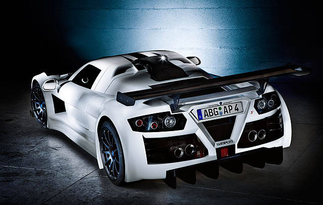 Supercar Gumpert Terbaru Siap Rilis di Geneva Motor Show 2015  