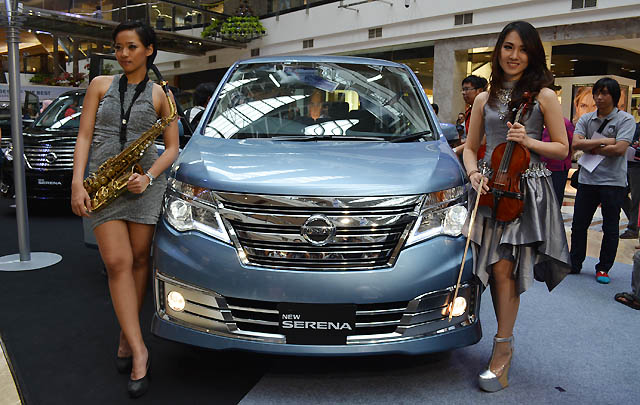Resmi Dirilis, Inilah Harga New Nissan Serena 2015  