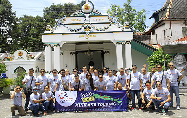 Highlights Perjalanan 'Charity Miniland Touring' Indonesia Coopret Registry  