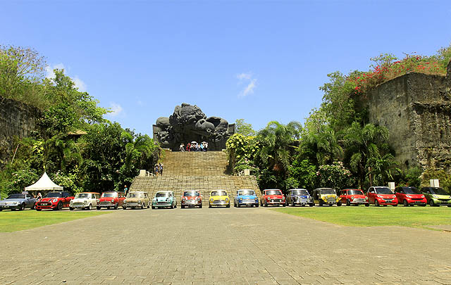 Highlights Perjalanan 'Charity Miniland Touring' Indonesia Coopret Registry  