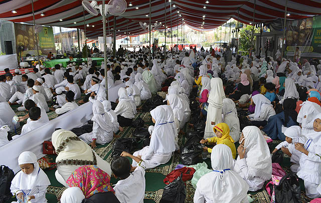 Layani 1.700 Anak Yatim, Member MJI Tetap Semangat  