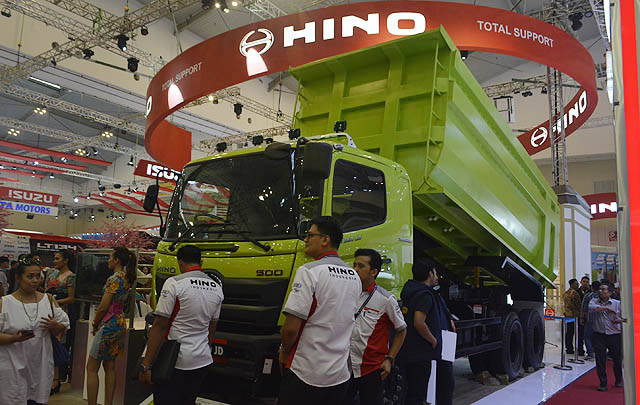 GIIAS 2018, Hino Siapkan Kendaraan Ramah Lingkungan  