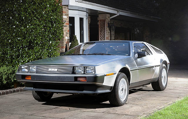 DeLorean DMC-12 Istimewa Ini Terjual Rp 1,17 Miliar  
