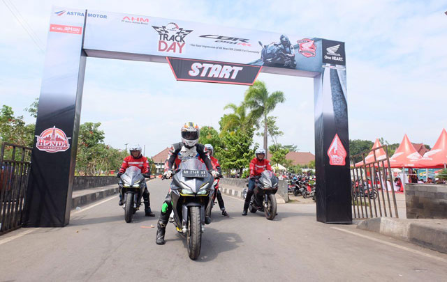 Track Day Honda CBR Community Ajang Seleksi CBR Raceday 2018  