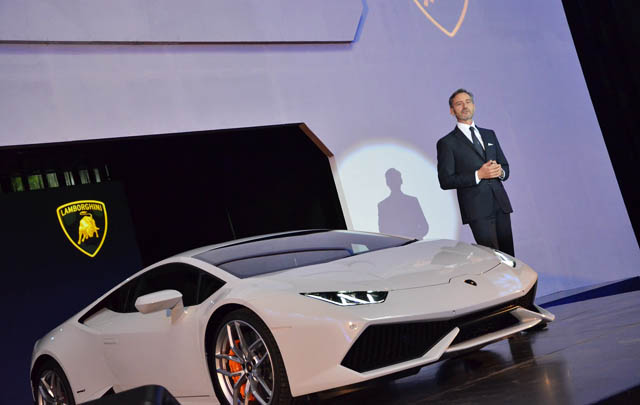 Dirilis, Lamborghini Huracan Dibanderol 8,8 Miliar  
