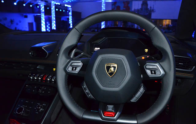 Dirilis, Lamborghini Huracan Dibanderol 8,8 Miliar  