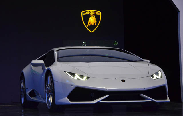 Dirilis, Lamborghini Huracan Dibanderol 8,8 Miliar  