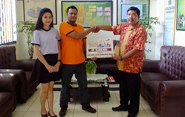 Indonesia Diecast Expo 2015 Salurkan Donasi Hasil Lelang