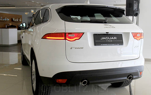 Lebih Efisien, Jaguar F-Pace 2.0-Liter Turbo Resmi Diluncurkan  