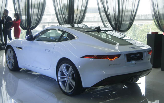 Jaguar F-Type Coupe Resmi Rilis di Indonesia  