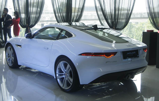 Baru Dirilis, Jaguar F-Type Coupe Dipesan 5 Unit  