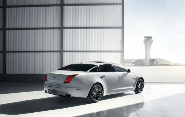 Jaguar XJ 2.0 Masuk Indonesia dan Dibanderol Rp 2,19 Miliar  