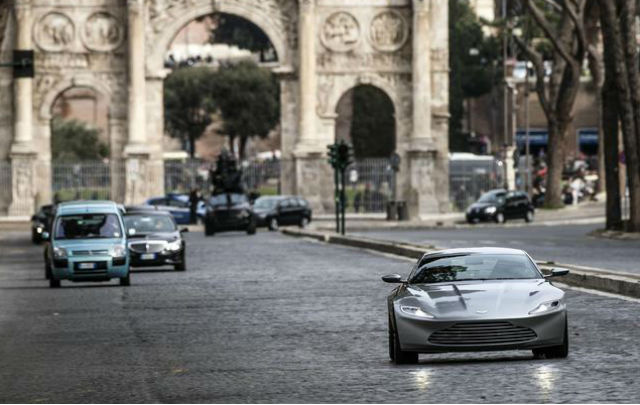 Tunggangan Terbaru James Bond Siap Dilelang