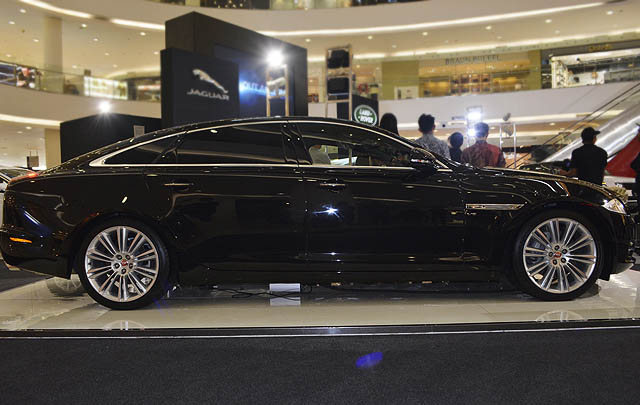 JLR Hadirkan Layanan Istimewa Bagi Penumpang First Class Garuda