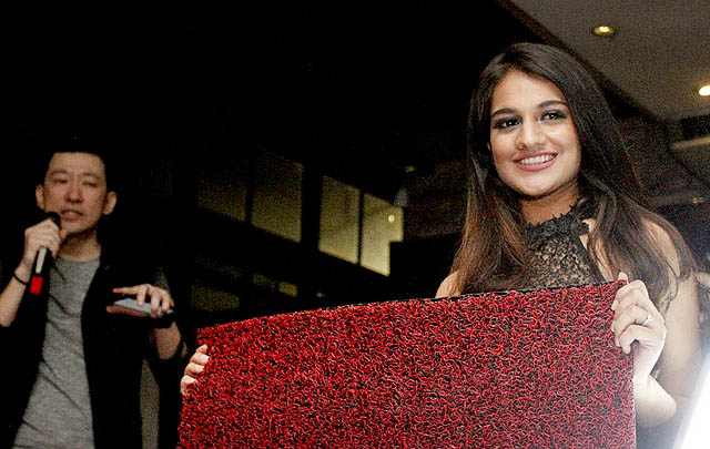 Ukuran Paling Tebal, Karpet Mobil First Class Raih Penghargaan ROI  