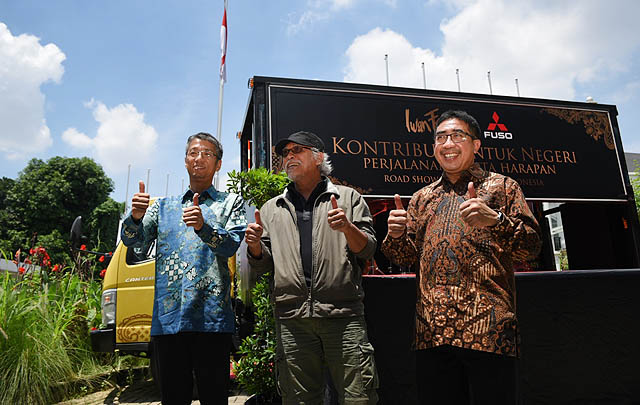 Apresiasi Pelanggan, Mitsubishi Fuso Boyong Iwan Fals ke 10 Kota  