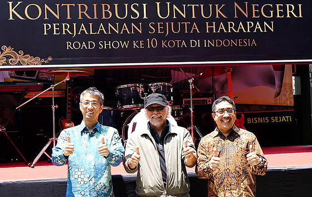 Apresiasi Pelanggan, Mitsubishi Fuso Boyong Iwan Fals ke 10 Kota  