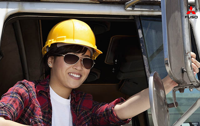 Menuju Satu Juta Unit, Mitsubishi Cari Colt Diesel Paling Unik  