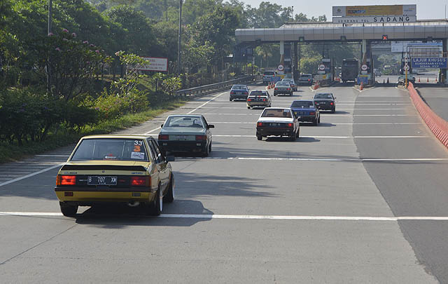21 Mobil Retro Hadiri Acara 'Kumpul Bareng SL Jakarta'  