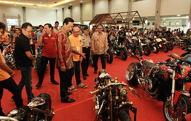 Apresiasi Kreativitas Lokal, Sri Sultan HB X Buka Kustomfest 2016  