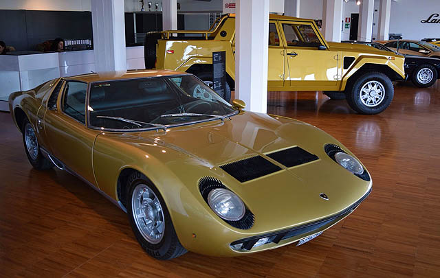 Melongok Museum Lamborghini di Sant'Agata Bolognese  