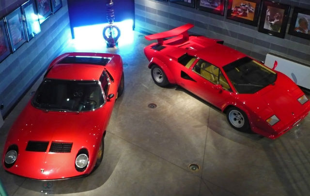 Miura VS Countach: Dua Karya Terhebat Lamborghini  