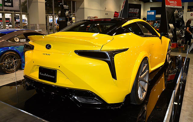 Mobil Kustom Perdana Lexus LC 500 Debut di SEMA Show 2016  