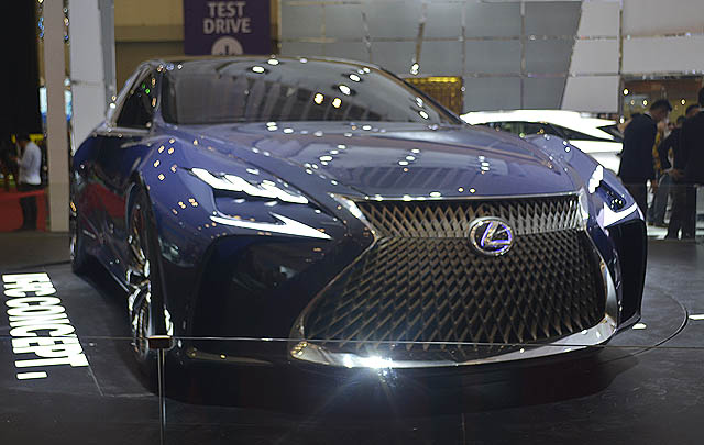 Lexus Hadirkan LF-FC & RC F GT3 Concept di GIIAS 2016  