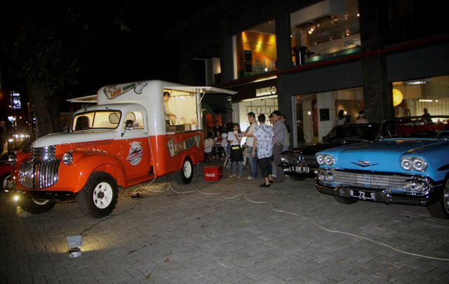 Yuk,  Nikmati 'Food Truck' Ala Loco Mama!  