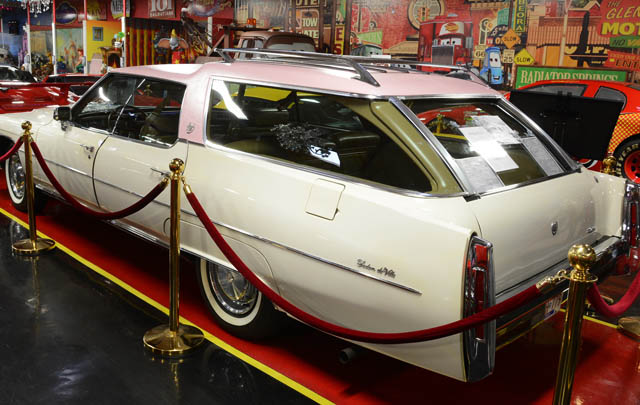 37 Tahun 'Hilang', Cadillac Eks Elvis Presley Ditemukan  