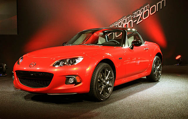 Mazda MX-5 Edisi 25 Tahun Tampil di NY Auto Show 2014  