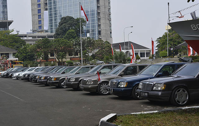 HUT RI ke-70, MB Club INA Gelar Upacara Bendera