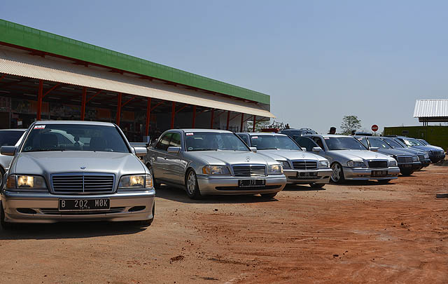 MB W202 CI Jakarta Hadiri 'W202 Turing Baksos Goes to Pekalongan'