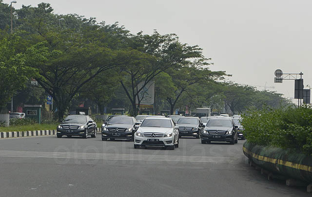 30 Mercedes Ikuti Gathering Rutin MB W204CI di Kemayoran  