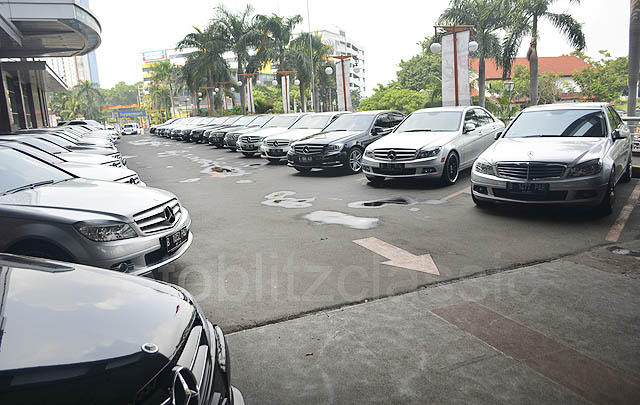 30 Mercedes Ikuti Gathering Rutin MB W204CI di Kemayoran  