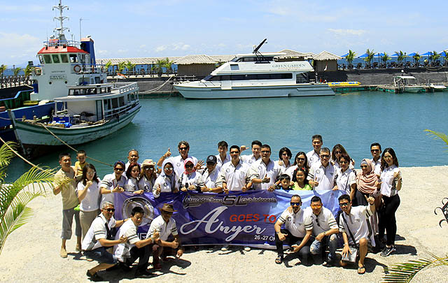 20 Mercedes-Benz SL Ikuti Turing 'MBSL CI Goes to Anyer'  