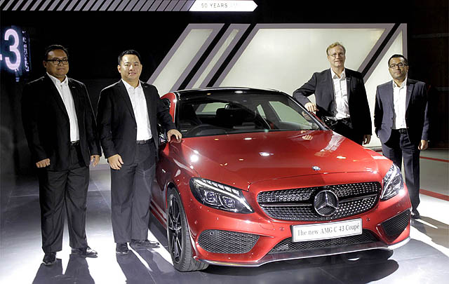 Mercedes-Benz AMG C43 Coupe Debut di IIMS 2017  