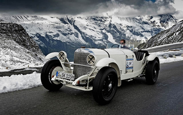 Mercedes-Benz Rayakan '120 Years of Motorsport' di Techno Classica 
