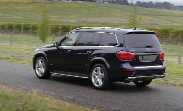 Mercedes-Benz GL 500 Terbaru Dibanderol Rp 2 Miliar  