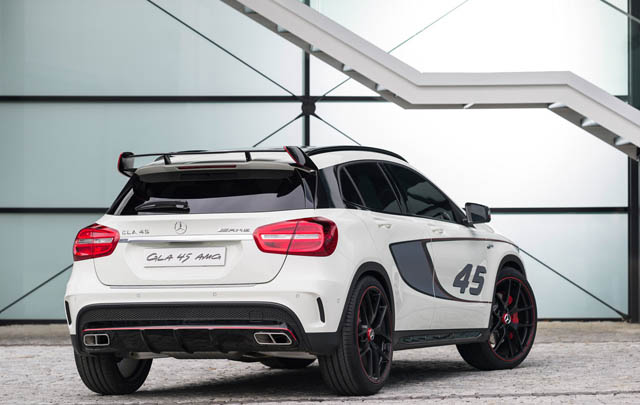 Crossover Mercedes-Benz GLA45 AMG Segera Diluncurkan  