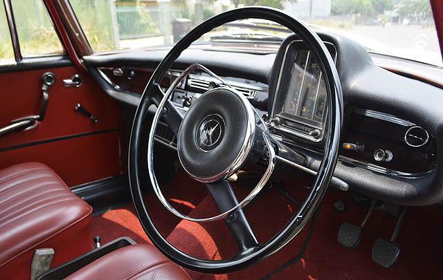 Classic Spirit: Mercedes-Benz W111 'Fintail' Davi Saputra  