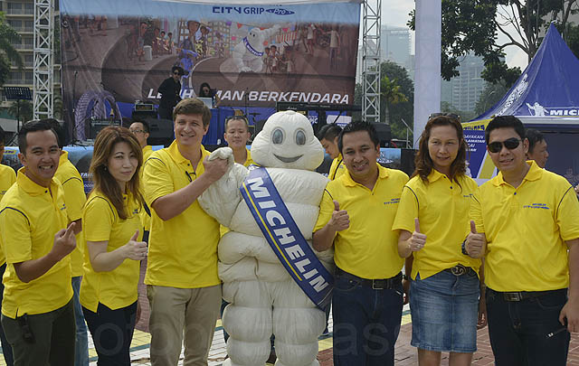 Puluhan Komunitas Motor Padati Michelin Bikers Day 2016  