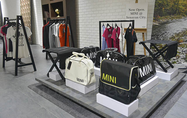 MINI@Senayan City Sediakan Berbagai Merchandise Orisinal MINI  