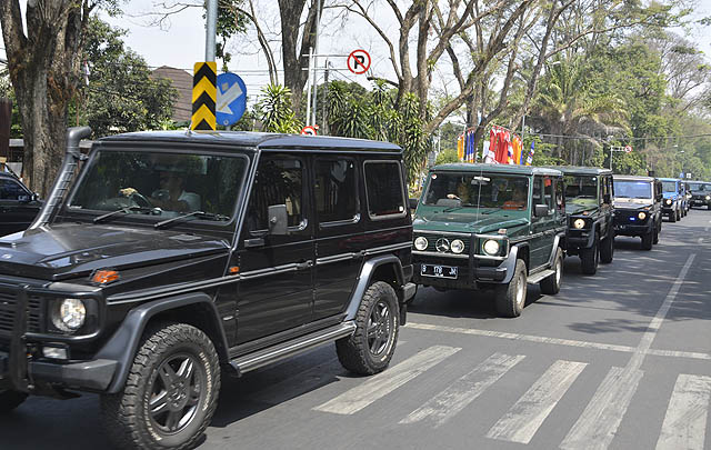Konvoi 21 Mercedes-Benz G-Class Hadiri Halal Bihalal MJI