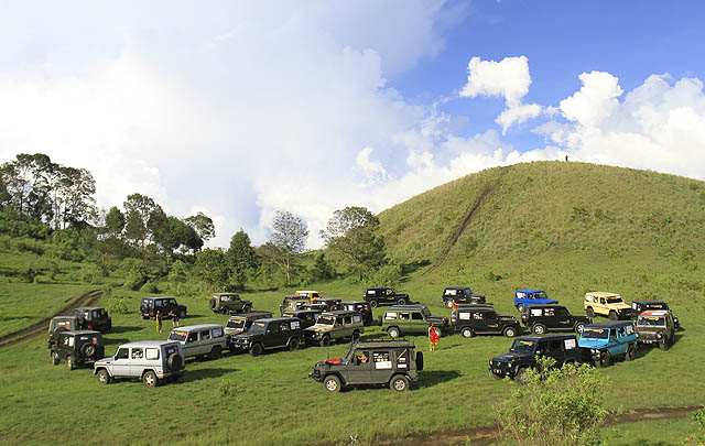 Eksotisme Kawah Wurung 'Hipnotis' Ratusan Member MJI