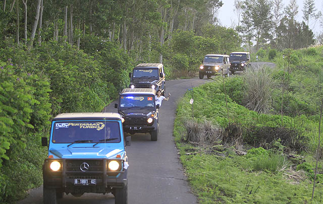 Eksotisme Kawah Wurung 'Hipnotis' Ratusan Member MJI