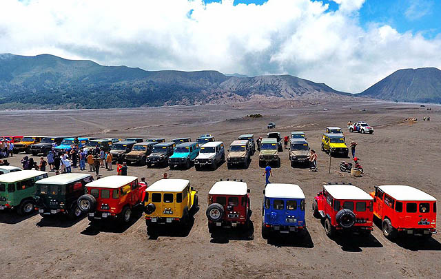 35 G-Class Ikuti MJI 'Long Touring 2016 Jakarta-Surabaya-Bromo'
