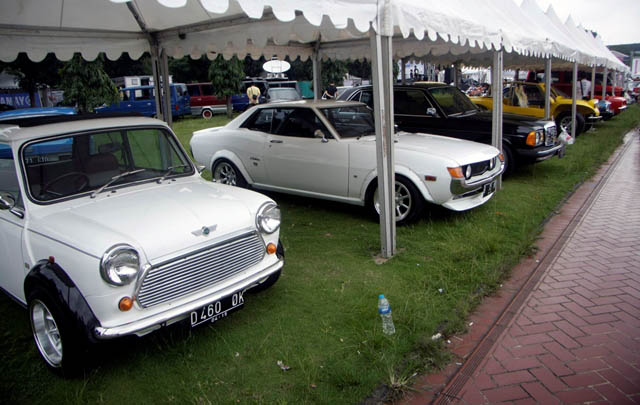 Jajaran Mobil Klasik Meriahkan PARJO 3  