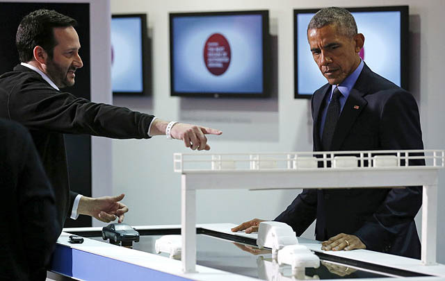Hadir di Detroit Motor Show, Mobil Transparan ZF Pukau Presiden Obama  