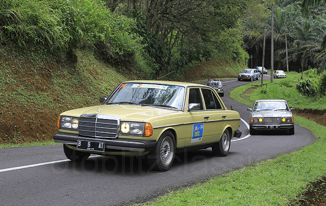 30 Mercedes W123 Ikuti 'MTC de Exotic Touring 2016'  